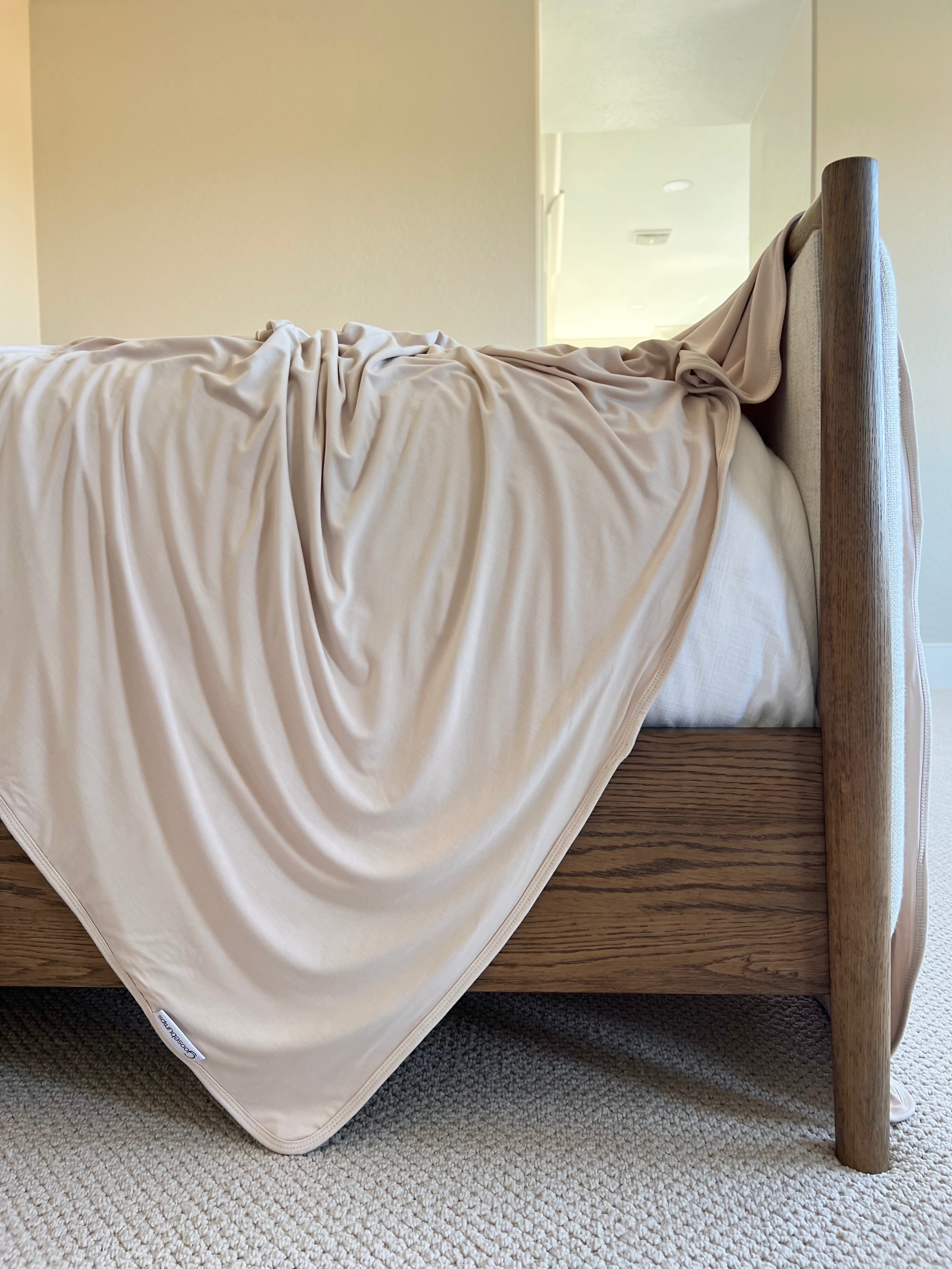 Goosebumps adult swaddle hotsell